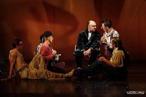 Кто он — тот, кто получает пощечины? Узнают артисты театра «Свободное пространство»