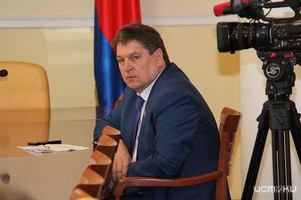 Меры понуждения мэра Новикова к работе