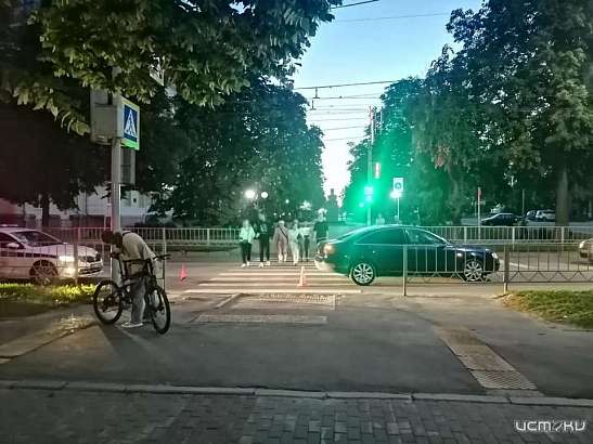 В Орле беспечность велосипедиста привела к аварии