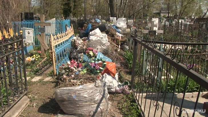 В Орле решили взяться за уборку каждого кладбища поочередно