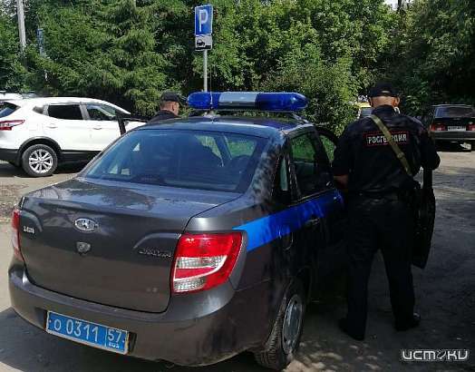 В День города орловчанин угрожал прохожим, размахивая пистолетом 