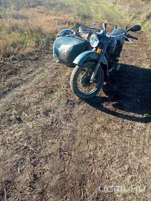 В одной из орловских деревень перевернулся пьяный мотоциклист