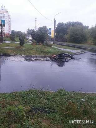 Глазами очевидцев: на Алроса разрушили недавно отремонтированную дорогу