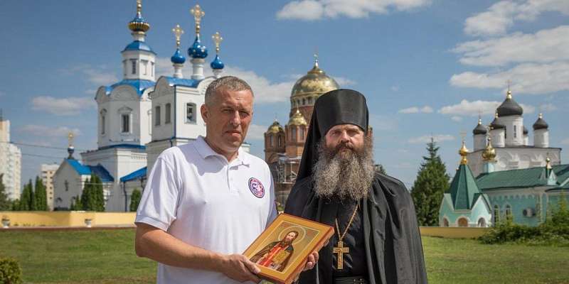 Участники клуба «Диво» доставят орловскую икону на Валаам