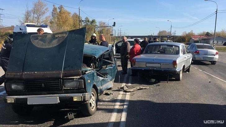 В тройном ДТП на окраине Орла пострадали пятилетняя девочка и двое взрослых 