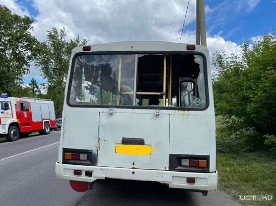 В Орловской области КАМАЗ столкнулся с маршруткой