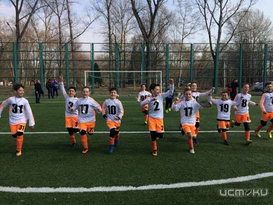 Юные орловские футболисты выиграли отборочный этап Всероссийского фестиваля "Загрузи себя футболом"