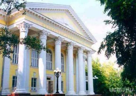 В библиотеке имени Бунина состоится вечер памяти поэта и журналиста Владимира Переверзева