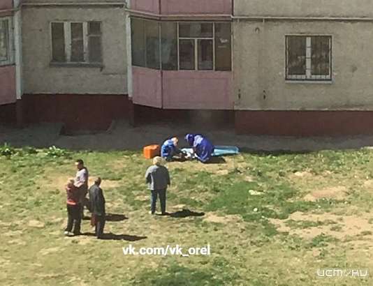 Драка или суицид? В Орле выясняют причины гибели мужчины, выпавшего из окна
