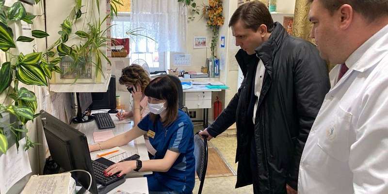 «Работа над ошибками»: Клычков вновь пришел с проверкой в орловские поликлиники