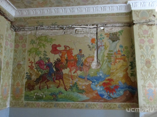 Новости за 90 секунд: "Комнату сказок" во Дворце пионеров отстояли, на Орловщине запретят продавать алкоголь после девяти вечера и в области нашли фрагменты немецкого самолета