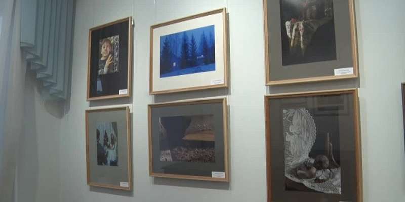 За годы обучения в колледже искусств уже бывшие студенты-фотографы получили много умений и опыта. Теперь пора отправляться в свободное плавание. В Орл...