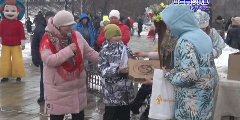 Навстречу весне. В Орле отметили широкую масленицу. Под праздник задействовали пять городских площадок