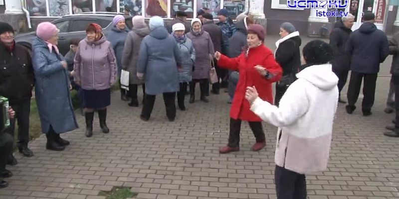 Играй гармонь, но где нибудь еще! В центре Орла у любителей гармони хотят забрать их традиционное место встреч