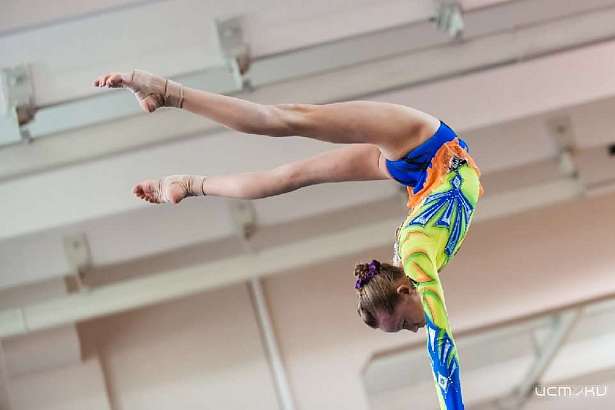 Почти 200 спортсменов поборются за призы родоначальника орловской акробатики