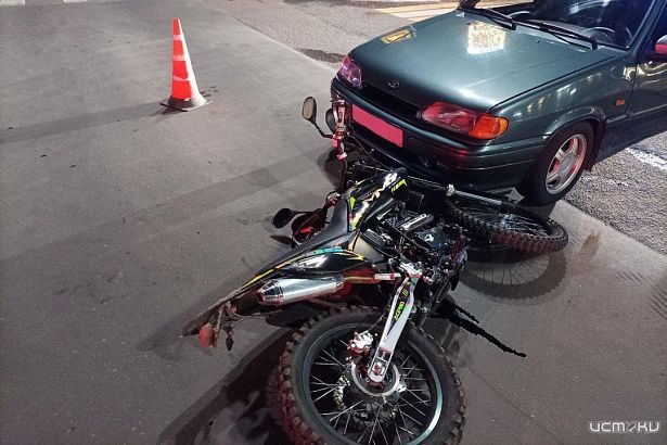 Юный мотоциклист попал в больницу в результате аварии в центре Орла Юный мотоциклист попал в больницу в результате аварии в центре Орла