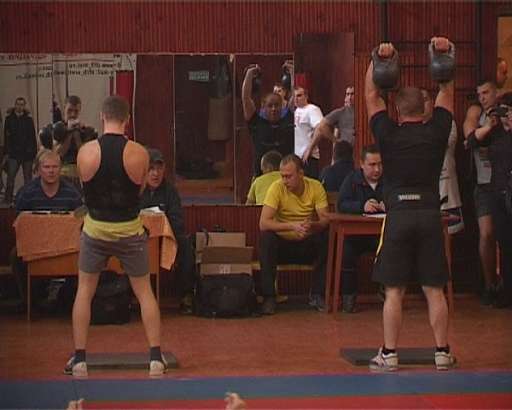 Мужчина обязан быть сильным