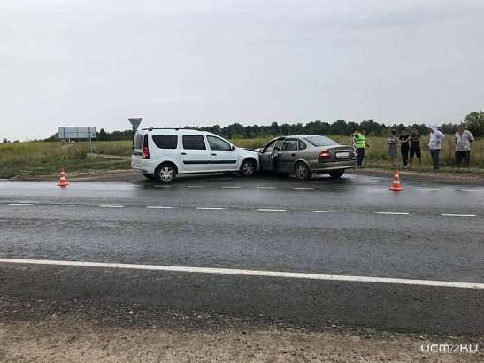 На орловской трассе произошло массовое ДТП. Три человека получили травмы