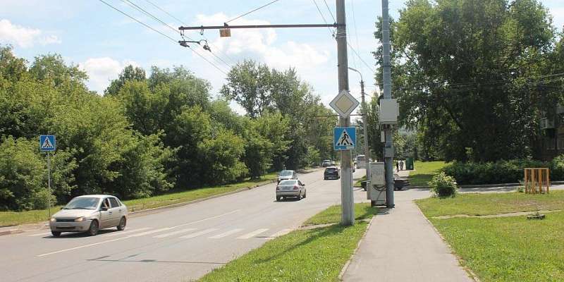 Орловчанам не хватает остановки и тротуара на ул. Рощинской