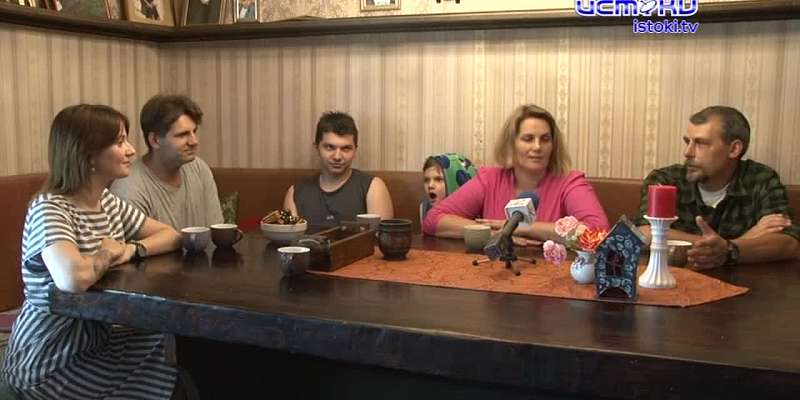Серебряная свадьба не предел: орловские многодетные родители раскрыли секрет семейного счастья