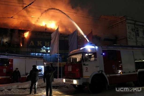 При пожаре в ТЦ «Атолл» пострадали две женщины