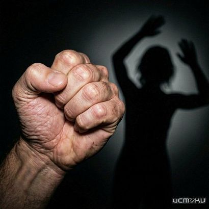 В Болховском районе мужчина избил сожительницу