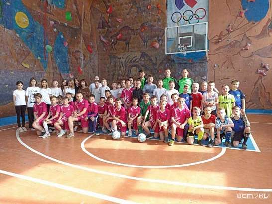 Игроки ФК "Орел" дают мастер-классы в городских школах