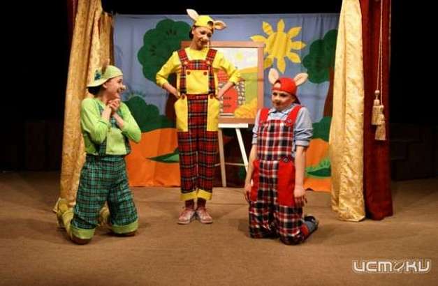 Юных орловчан познакомят с тремя поросятами