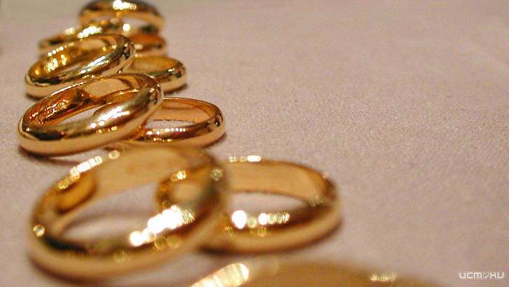 Знакомая из соцсети украла у родственницы орловчанина золото 