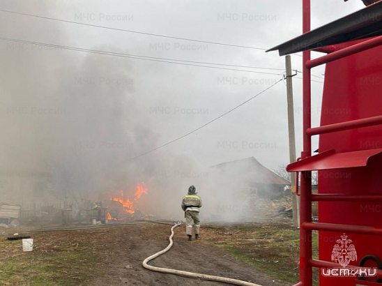 Оперативные сутки в Орловской области: пожар в Ливнах и помощь спасателей в Орле
