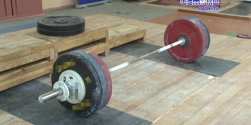 Спорт — в школы! Как депутаты помогают юным орловчанам быть здоровыми