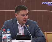 Споров и обсуждений особо не было, хотя вопросы стояли важные. Сегодня областные депутаты решили проводить этот год внеочередной сессией