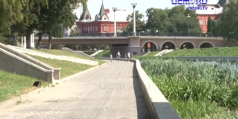 Новые скамейки и дороги, старая остановка и многострадальные набережные — проблемы Орла обсудили в мэрии