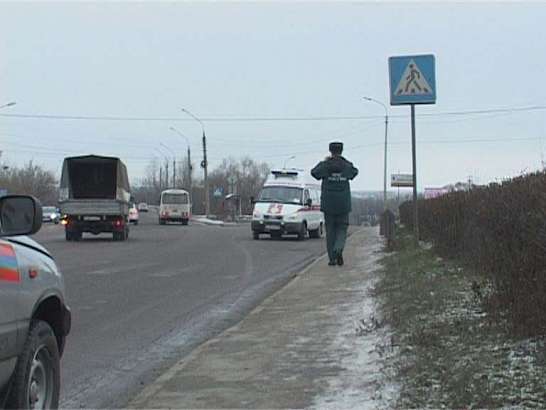 На улице Михалицина автомобиль сбил женщину