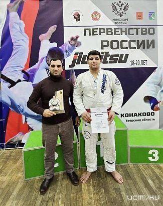 Лаврент Оганнисян — двукратный серебряный призёр первенства России по джиу джитсу!