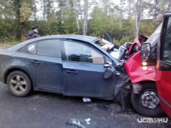 Число пострадавших в ДТП с микроавтобусом выросло до 11