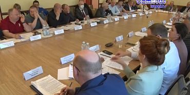 Местный глава города Кочетаев висит на волоске