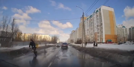 Орловские дороги испытывают на прочность не только автомобили, но и курьеров