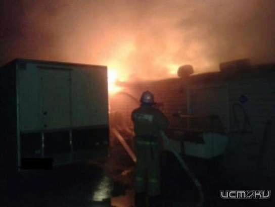 Во Мценском районе ночью сгорело придорожное кафе