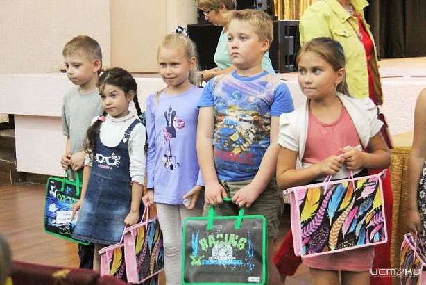 В Орле будущих первоклашек поздравили с наступающим Днем знаний