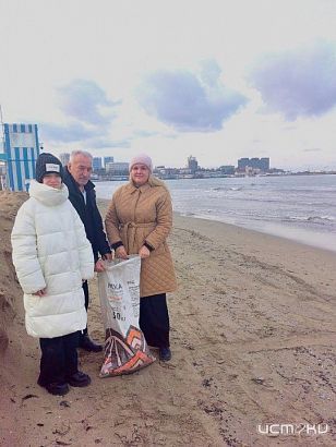 Орловская семья помогает волонтерам бороться с последствиями экологической катастрофы