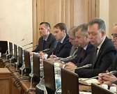 Субботник переносится. Областная планерка в полупустом зале