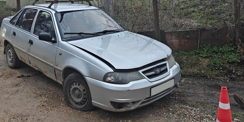 Трагедия в Киреевке: самопроизвольный откат автомобиля привёл к гибели владельца
