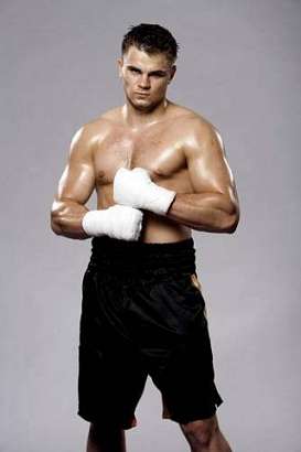 Сегодня Денис Бойцов выйдет в ринг против узбекского боксера