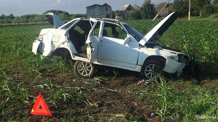 Под Ливнами водитель ВАЗа отправил на больничную койку трех пассажиров