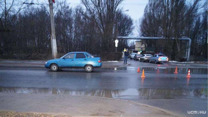 Пенсионер-нарушитель угодил под колеса ВАЗа в Орле