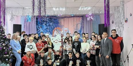 Орловские железнодорожники поздравили детей с предстоящими новогодними праздниками