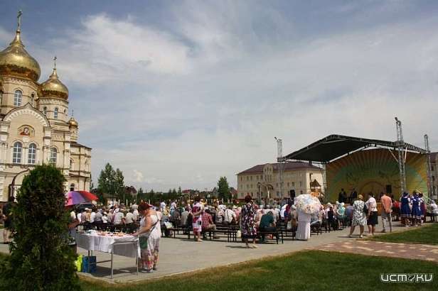 «Вятский Посад» отметил вторую годовщину открытия