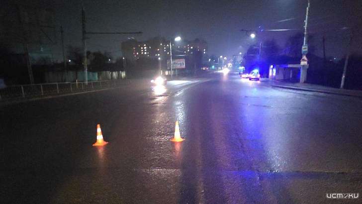 В Орле водитель «Хонды» сбил ребенка, перебегавшего дорогу на красный