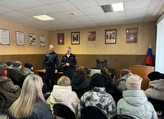 Сотрудники МО МВД России «Мценский» провели экскурсию для учащихся Отрадинской школы